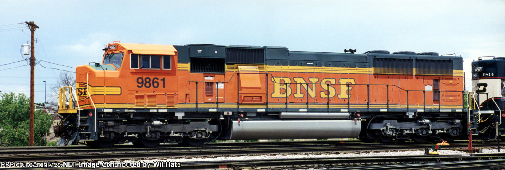 BNSF SD70MAC 9861